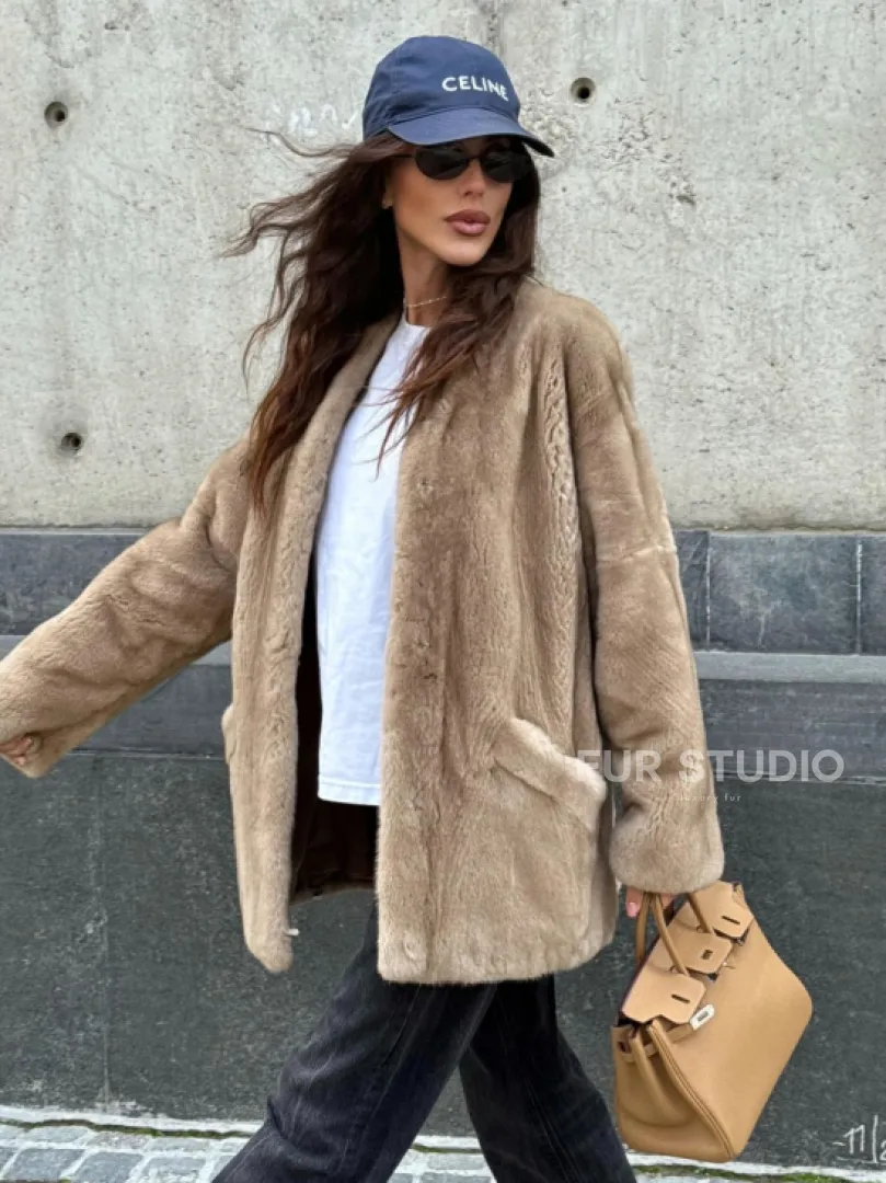 Норковый жакет в натуральном цвете пастель с V-образным воротником - фото 4