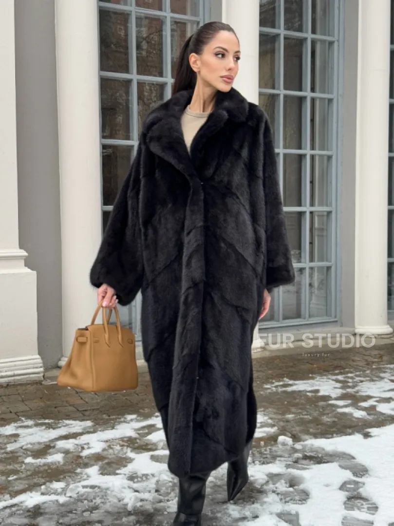 Шуба норковая оверсайз в стиле 