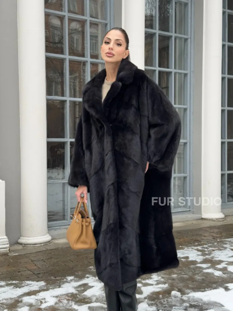 Шуба норковая оверсайз в стиле 