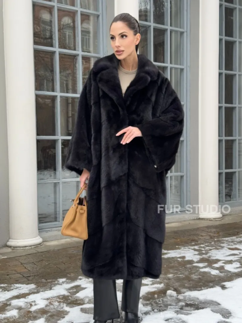Шуба норковая оверсайз в стиле 