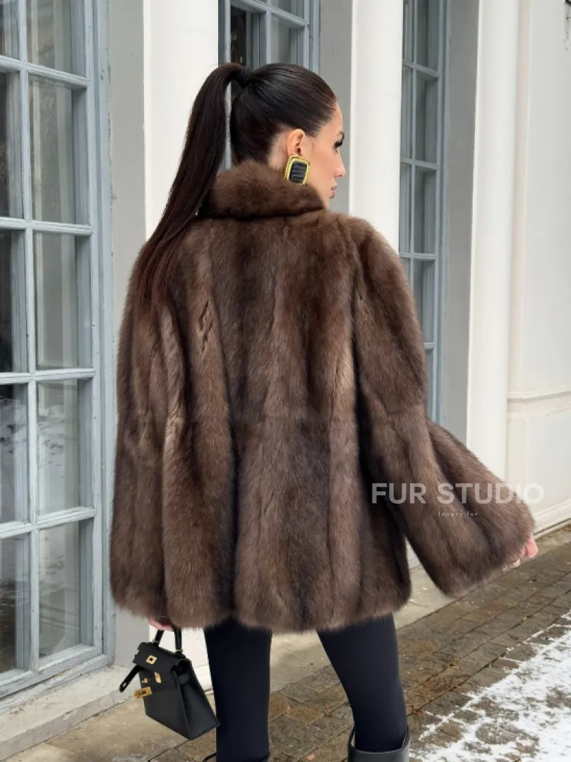 Полушубок из баргузинского соболя с V-образным воротником седина 2/3 - фото 10