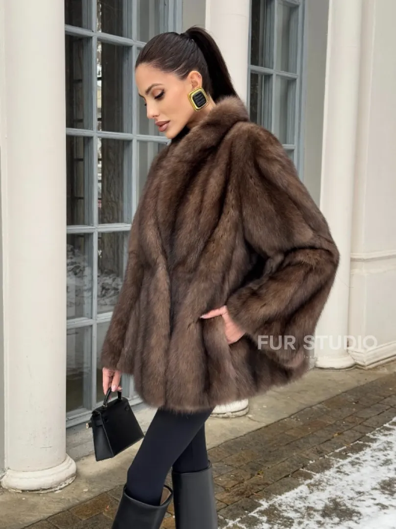 Полушубок из баргузинского соболя с V-образным воротником седина 2/3