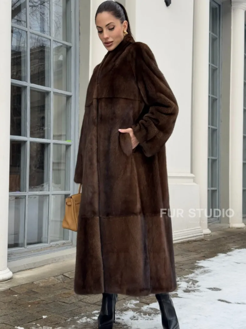 Цельнокроенная норковая шуба из североамериканской норки соболиного оттенка - фото 4