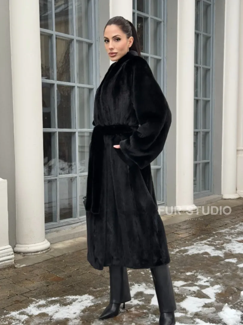 Натуральная женская норковая шуба из аукционного меха норки Blackglama - фото 10