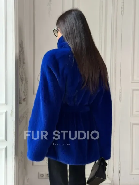 Полушубок из меха премиальной плюшевой норки Electric Blue - фото 5
