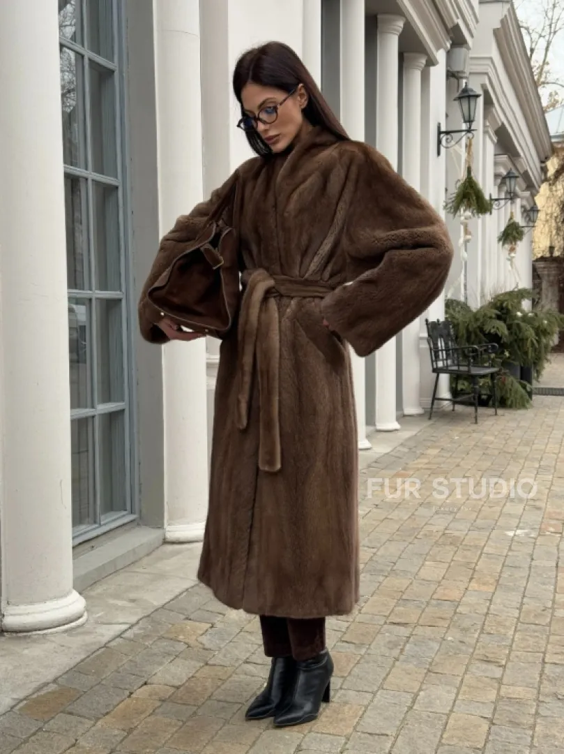 Натуральная шуба пастель из скандинавской норки SAGA FURS SUPERIOR