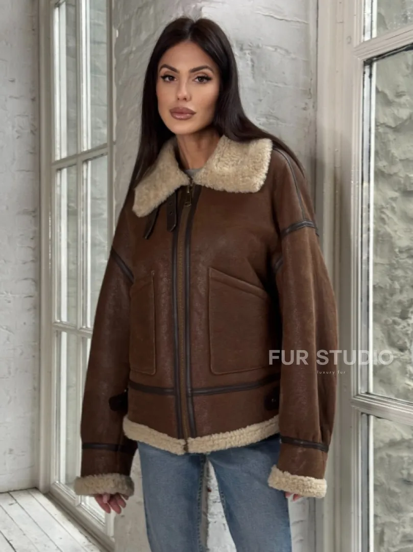 Женская короткая дубленка Brown vintage из натуральной овчины кёрли - фото 4