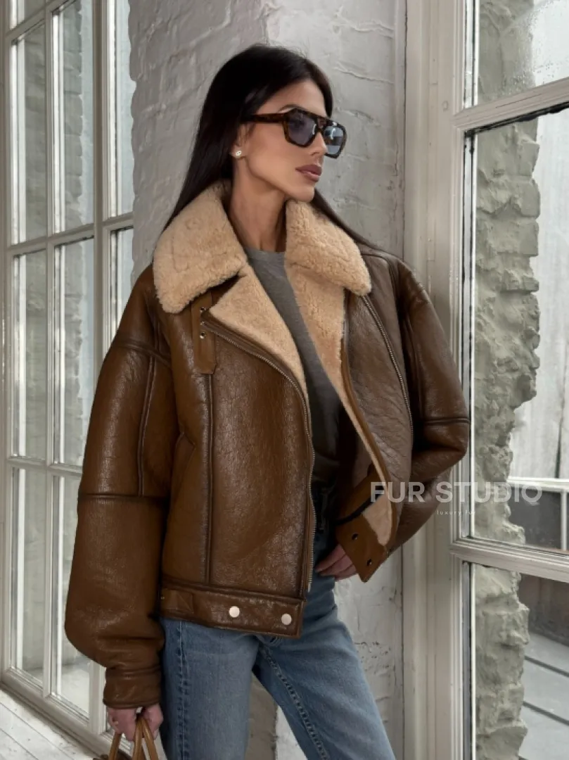 Дубленка женская «Oversize style» со спущенным плечом - цвет виски