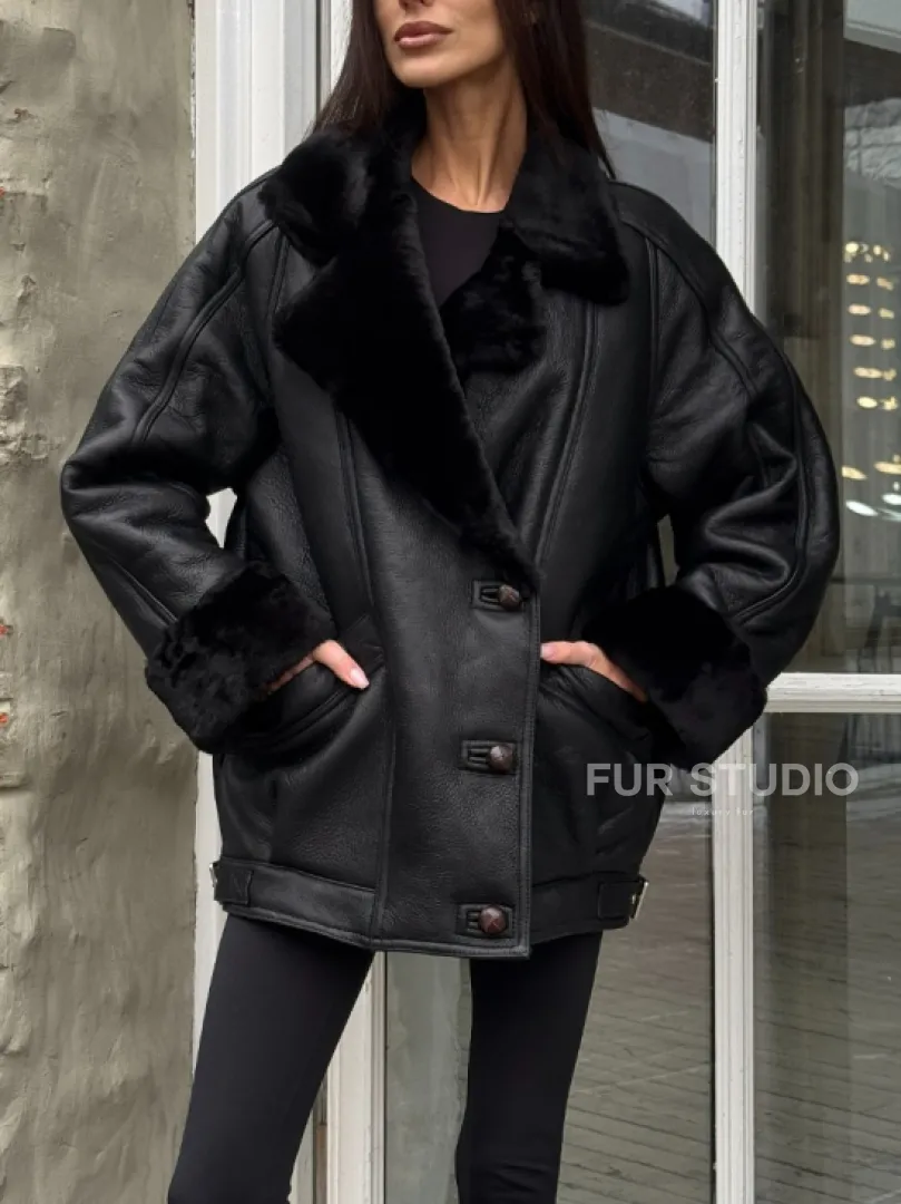 Винтажная куртка - дубленка «Total Black» с английским воротником на пуговицах