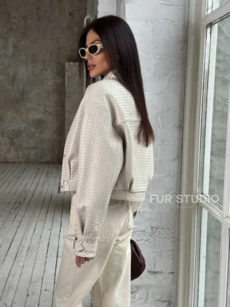 Женская курточка - бомбер из плетеной кожи Ivory - фото 7
