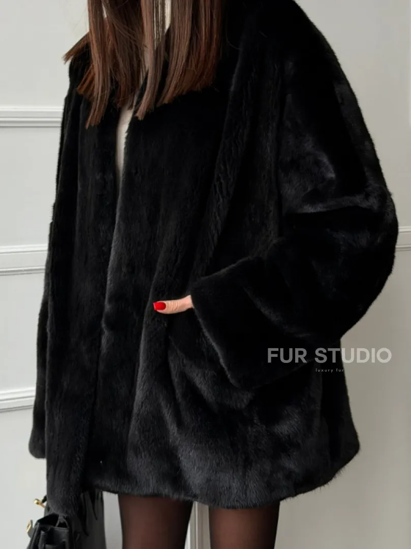 Жакет - шуба из норки BLACK с V-образным воротником, косыми карманами