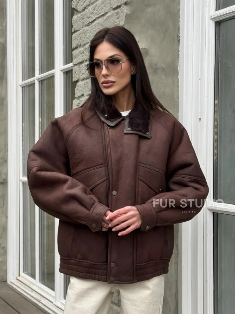 Дубленка - бомбер A LA VINTAGE из овчины мерино с воротником-стойка - фото 0