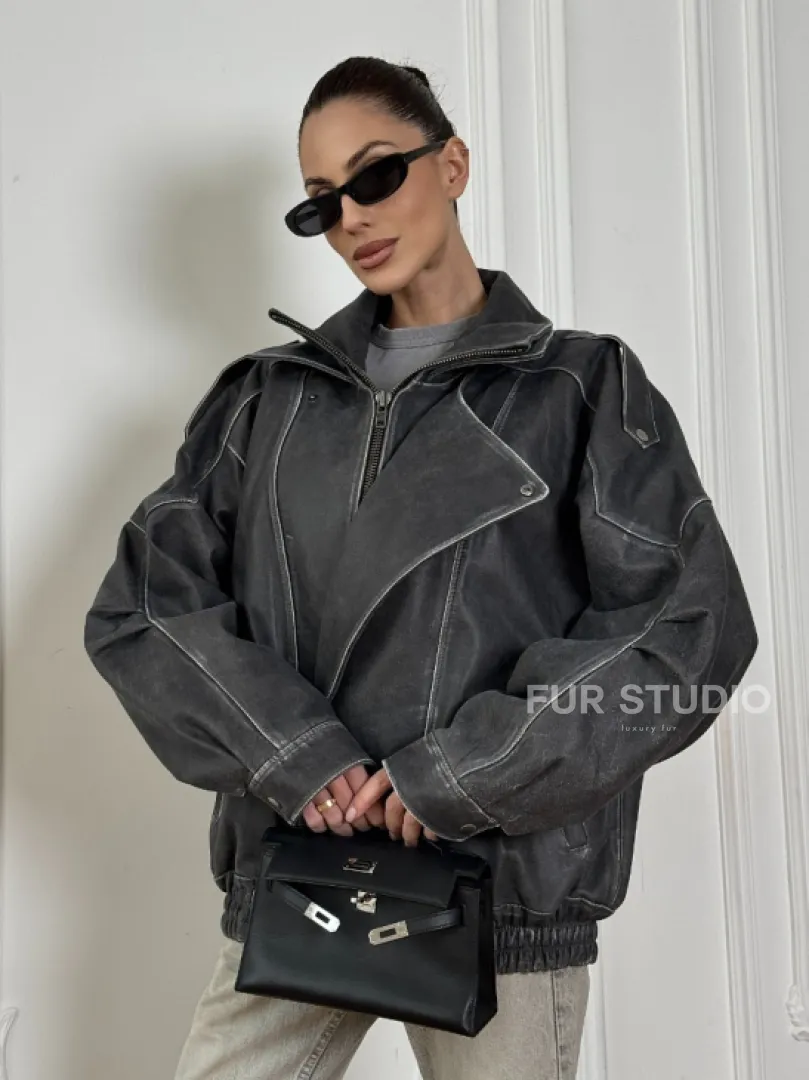 Кожаный женский бомбер Vintage grey с двойным воротником и затертыми швами - фото 0