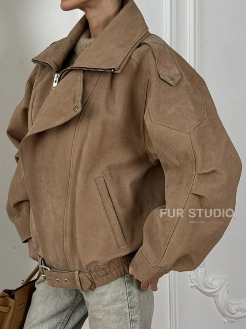 Женский замшевый бомбер из натуральной кожи «Creamy»  с двойным воротником - оверсайз - фото 2