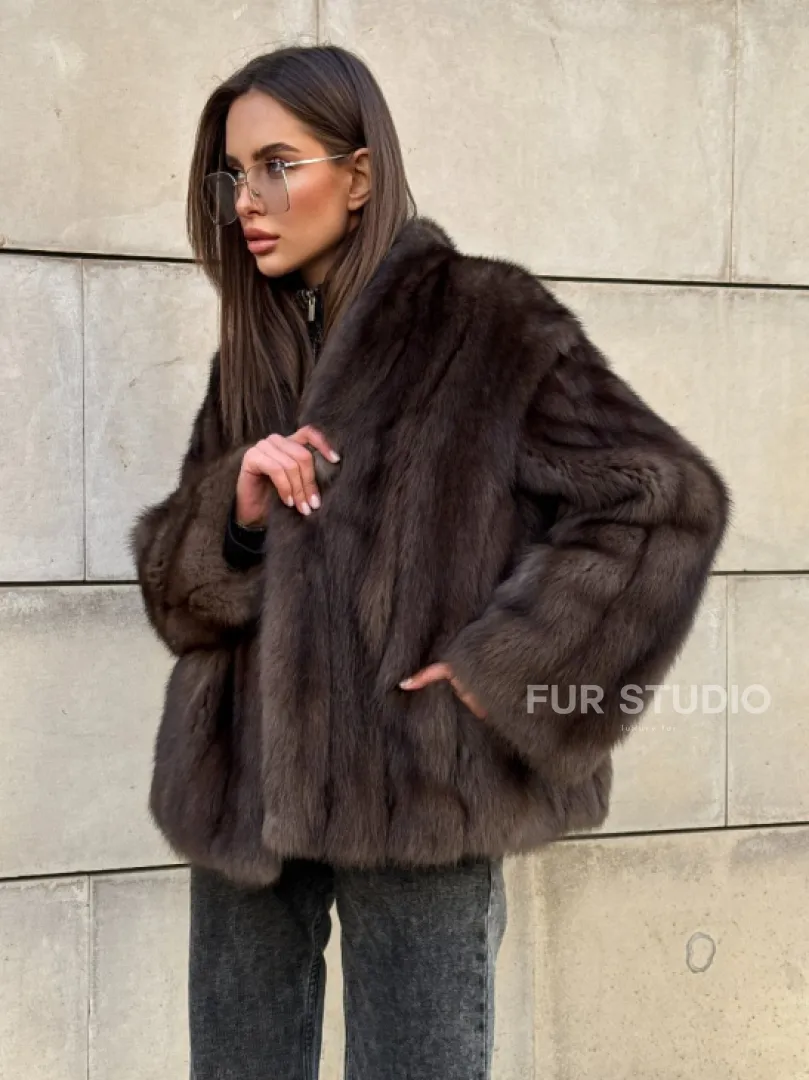 Стильный жакет - полушубок из куницы с V-образным воротником - фото 5