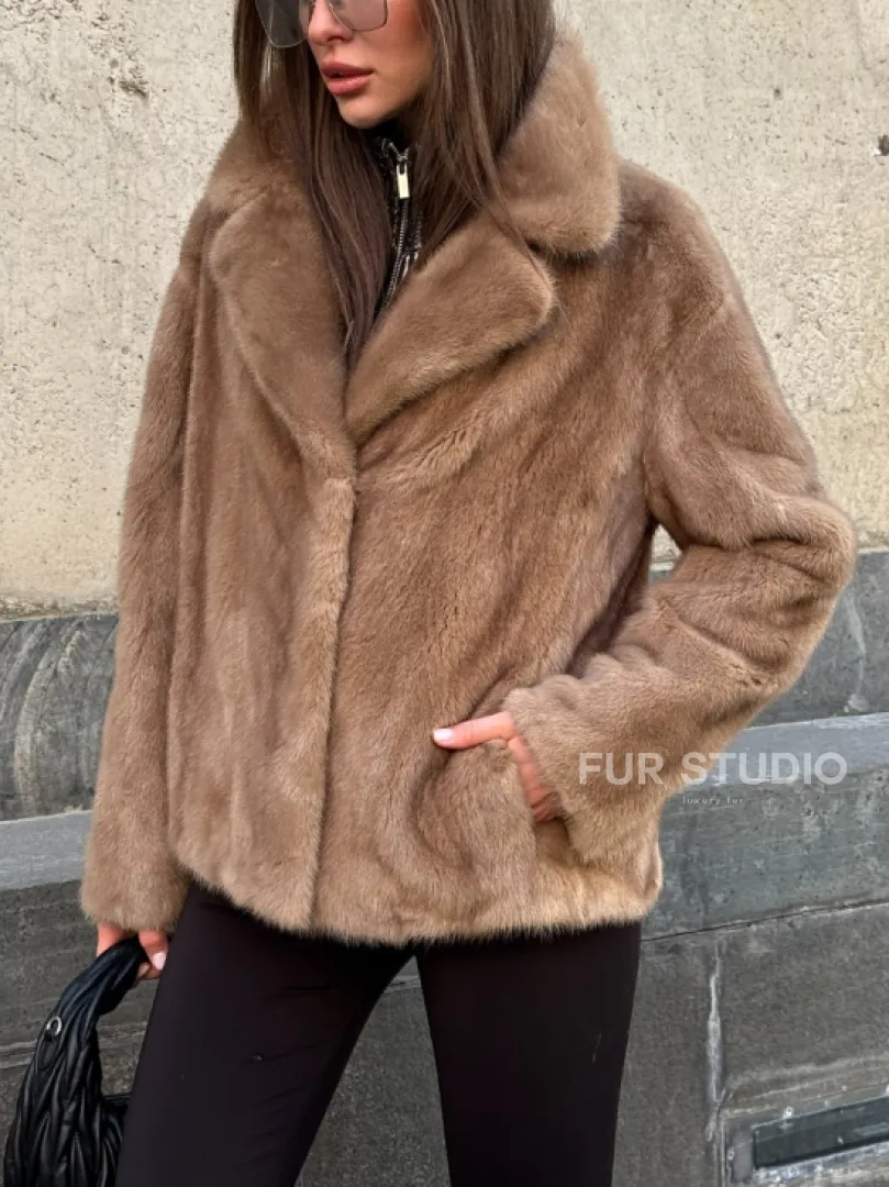 Короткий норковый жакет с английским воротником цвет пастель - фото 1