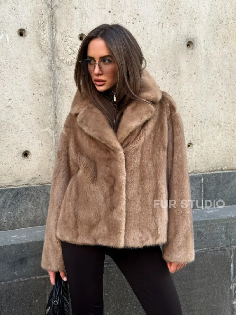 Короткий норковый жакет с английским воротником цвет пастель - фото 7