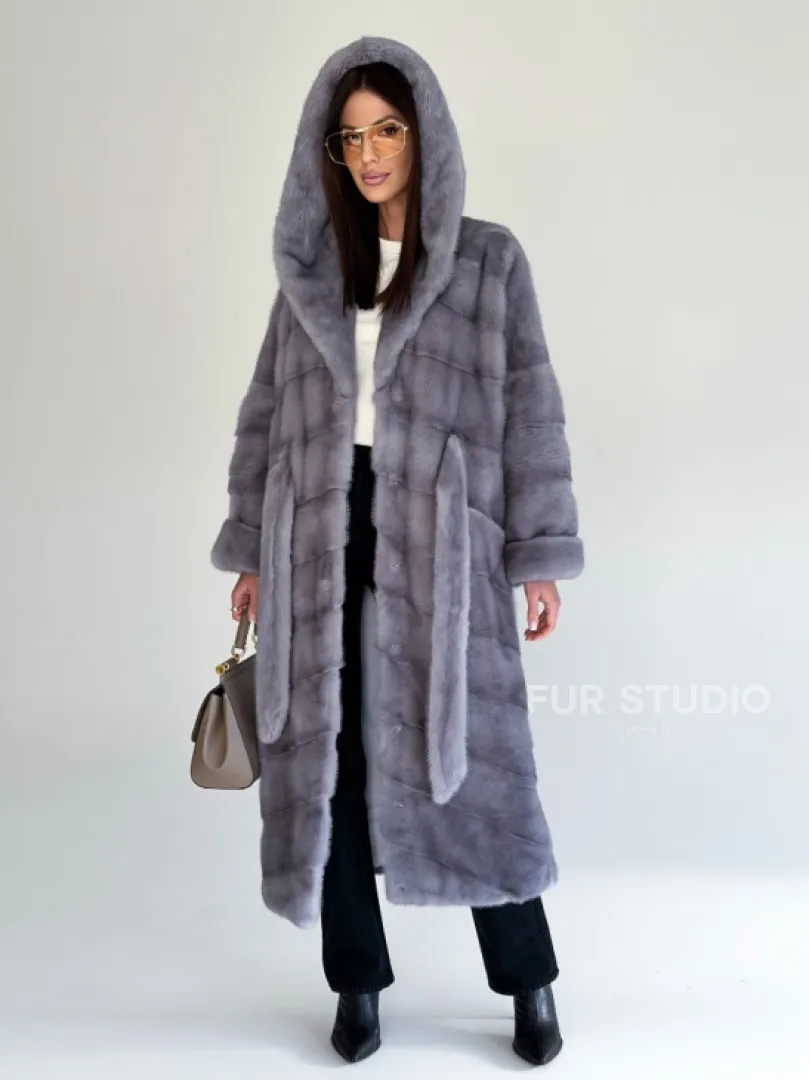 Удлиненная норковая шуба - кимоно с капюшоном