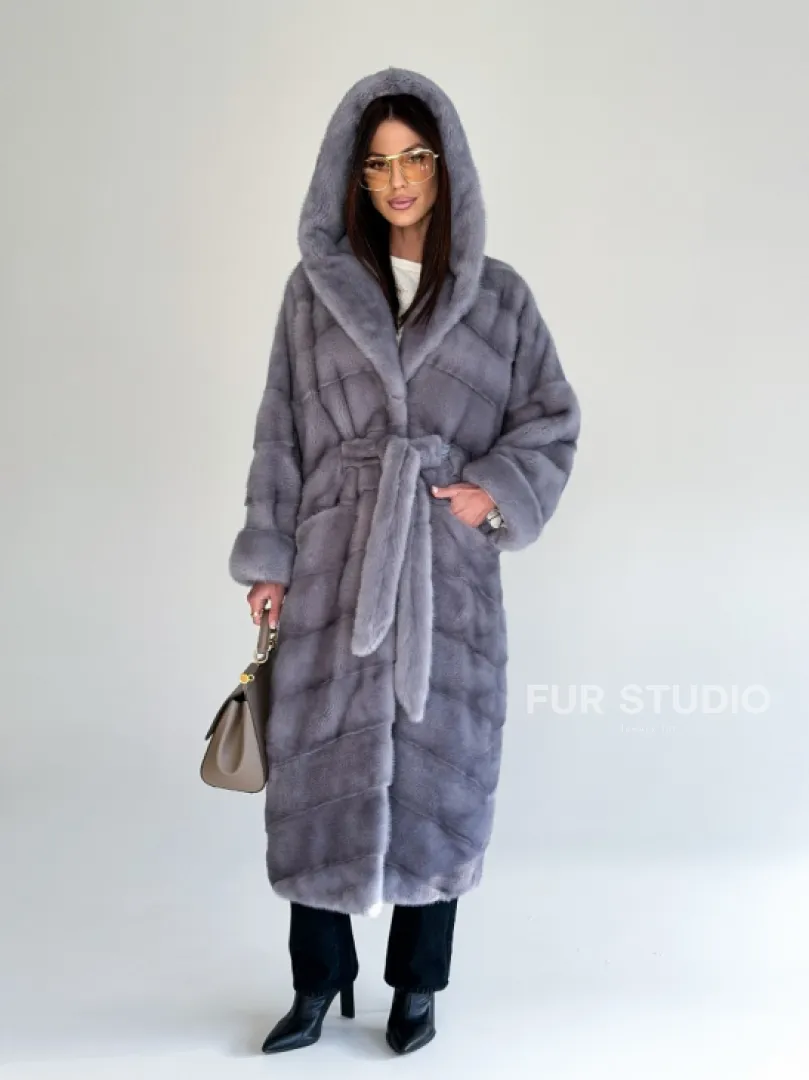 Удлиненная норковая шуба - кимоно с капюшоном