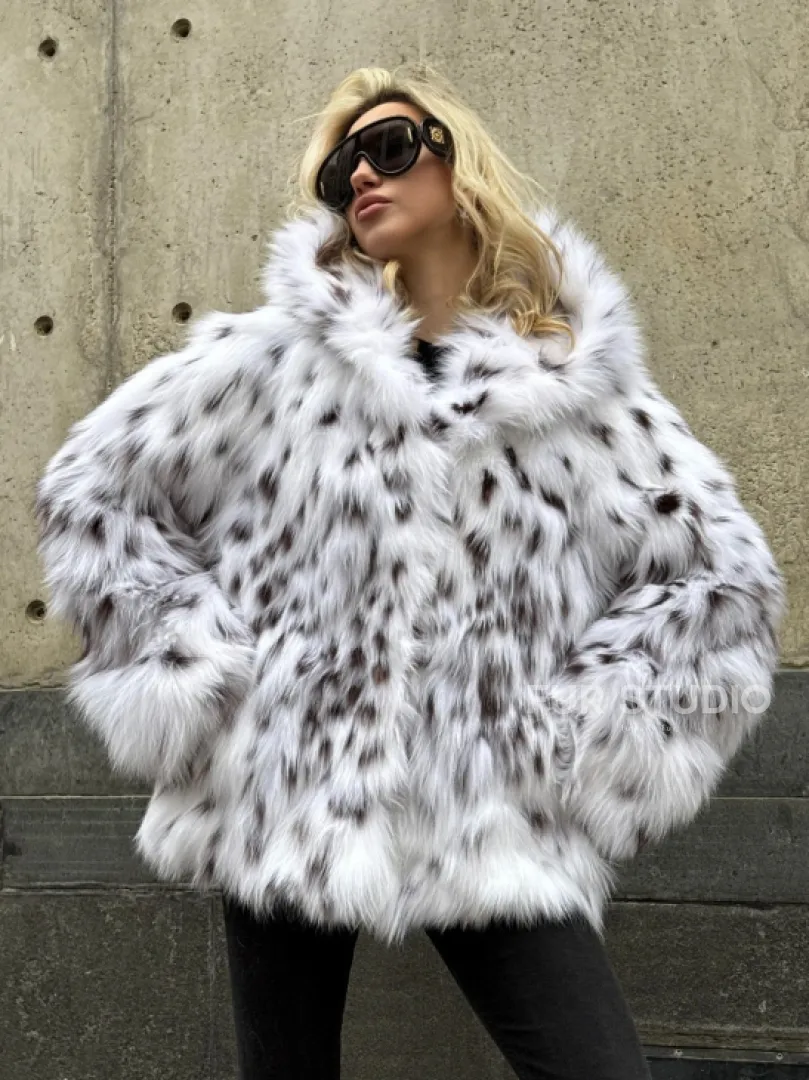 Полушубок из лисы под рысь с капюшоном - фото 7