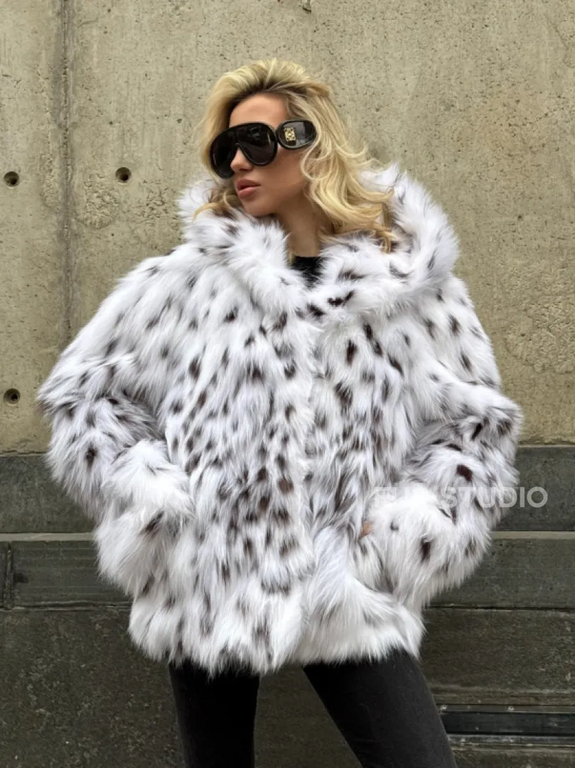Полушубок из лисы под рысь с капюшоном - фото 9