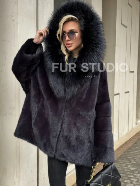 Полушубок норковый автоледи с отделкой из чернобурки на капюшоне - фото 5