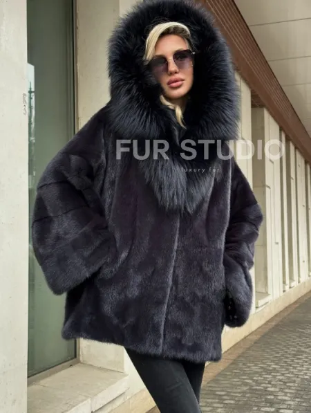 Полушубок норковый автоледи с отделкой из чернобурки на капюшоне - фото 4