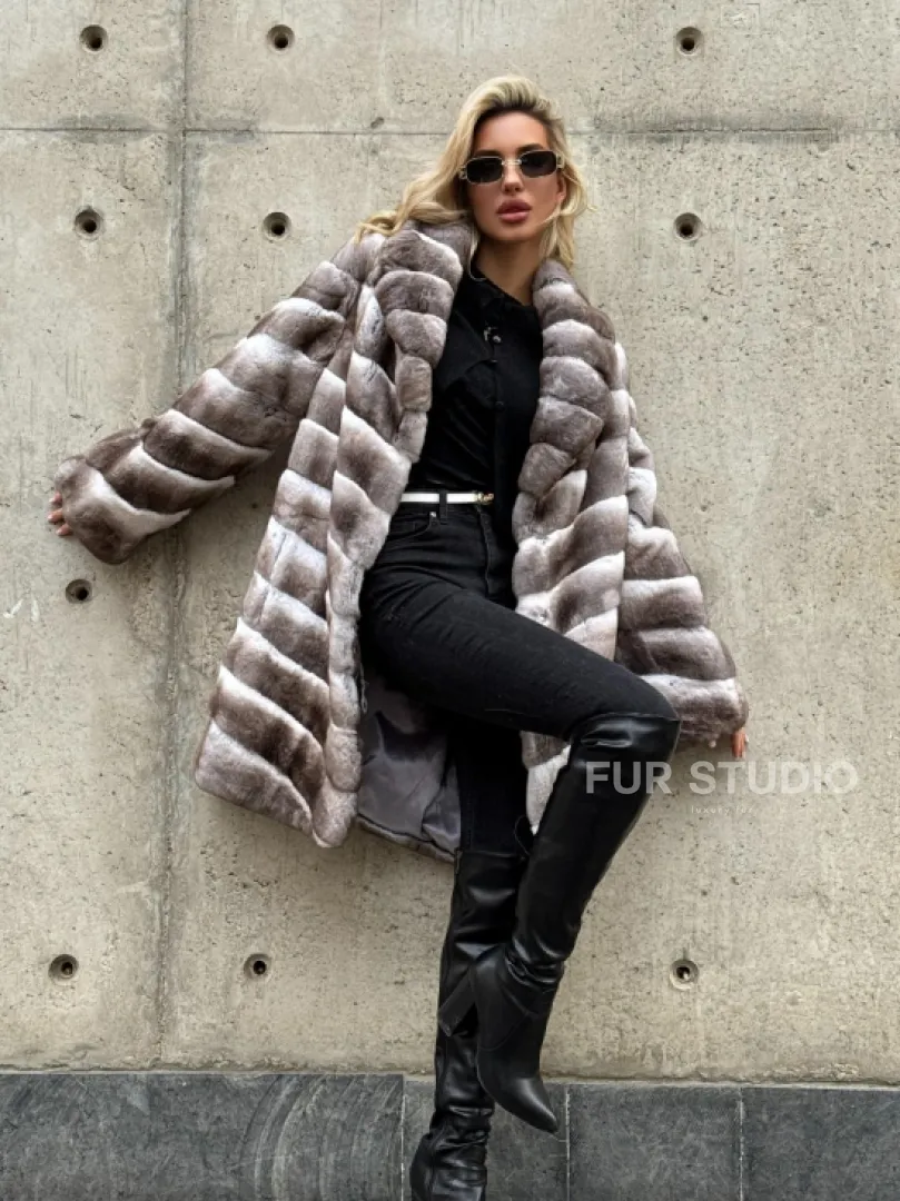 Женская серая шуба из элитного шиншиллового кролика (рекса) с английским воротником - фото 14