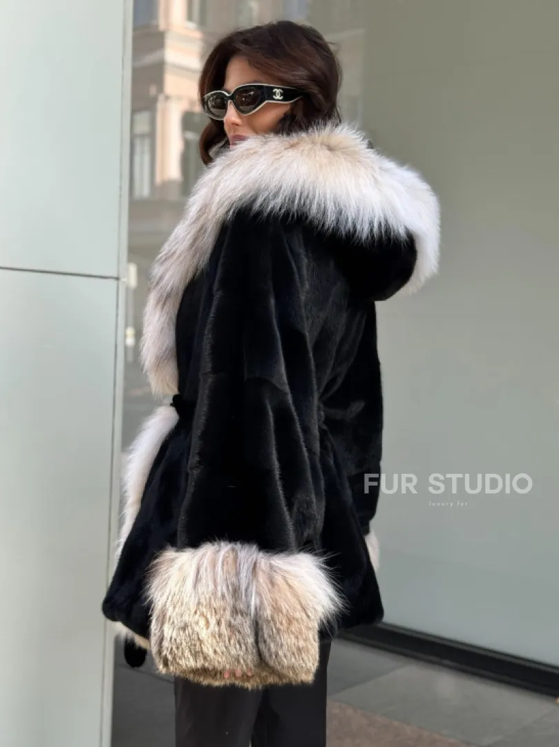 Черная норковая шуба PREMIUM COLLECTION с отделкой из меха канадской рыси