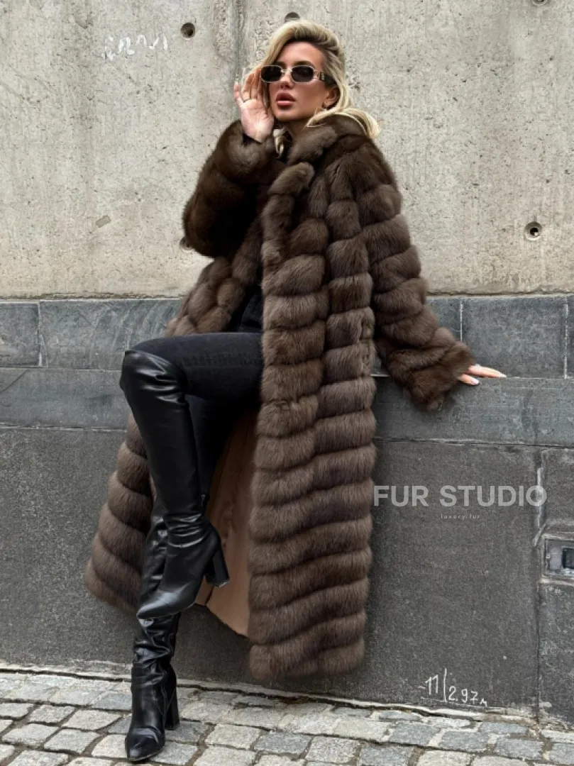 Длинная шуба из меха куницы Exclusive fur