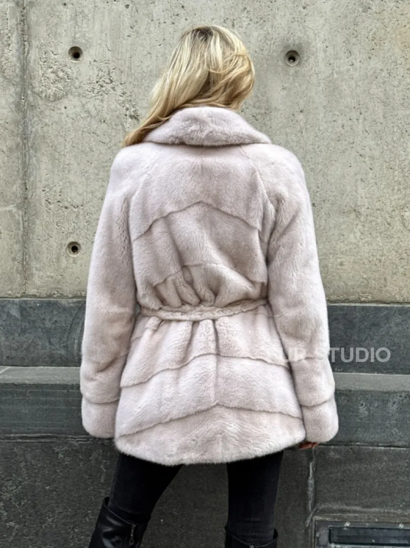 Светлый норковый полушубок PREMIUM FUR с английским воротником