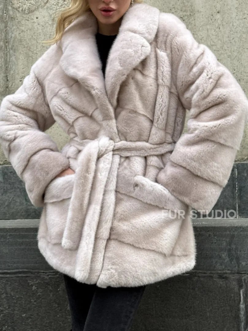 Светлый норковый полушубок PREMIUM FUR с английским воротником