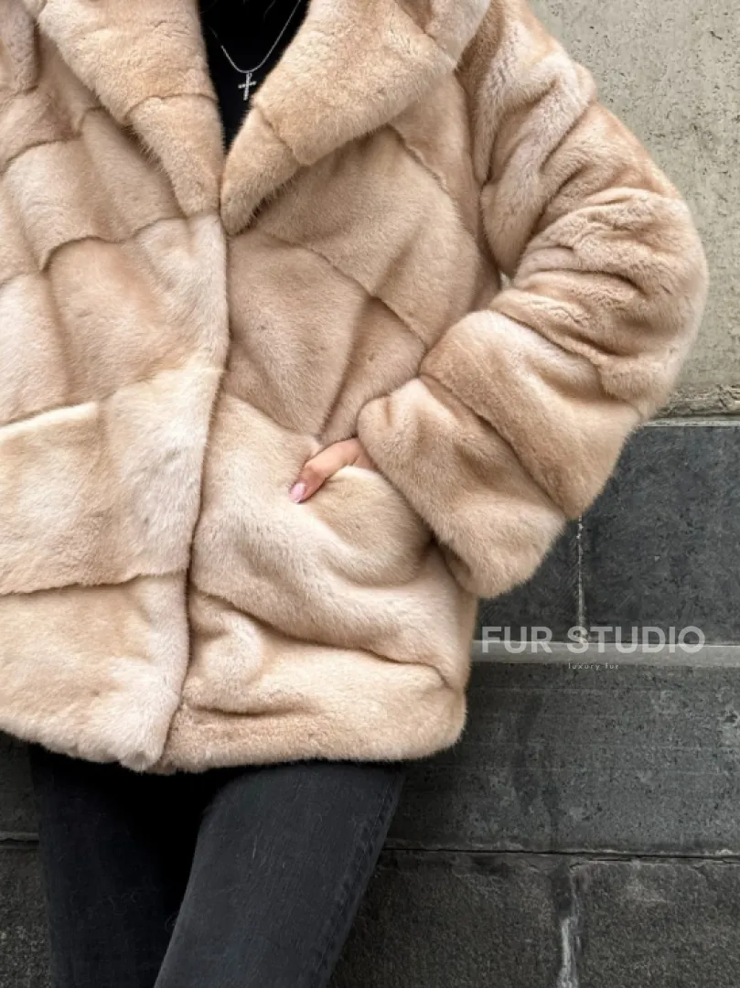 Женский норковый полушубок Premium fur с капюшоном 