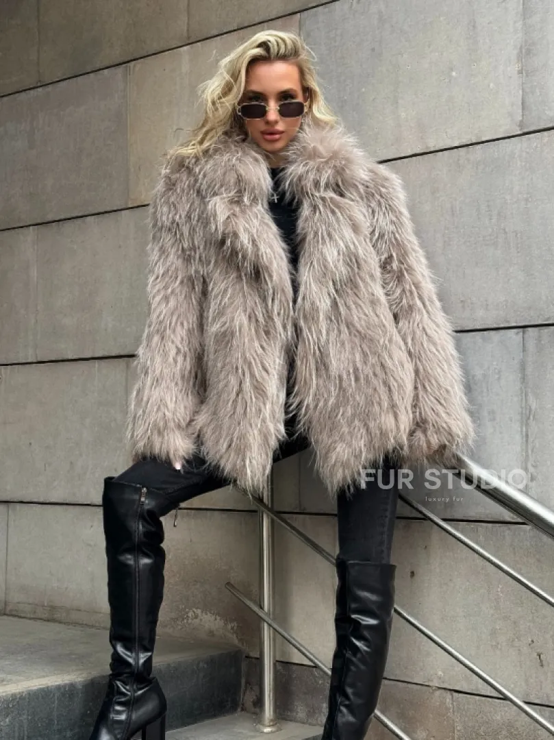 Полушубок из енота с английским воротником - фото 4