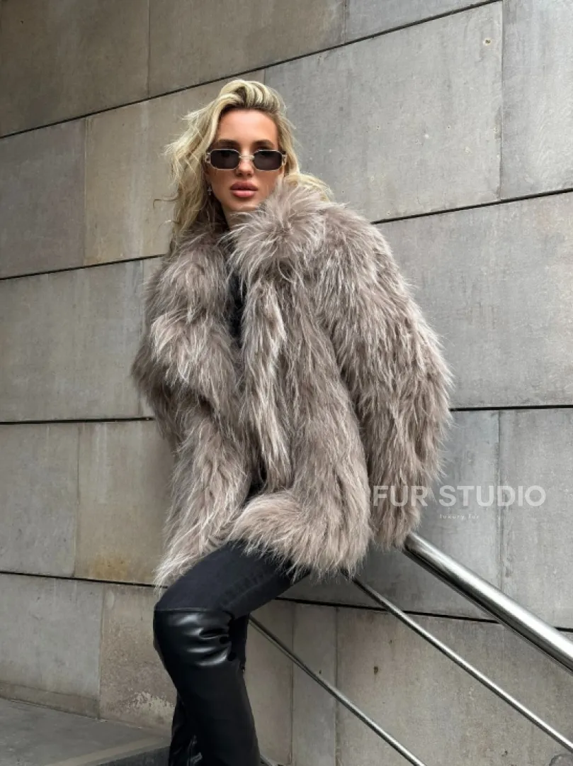 Полушубок из енота с английским воротником - фото 9