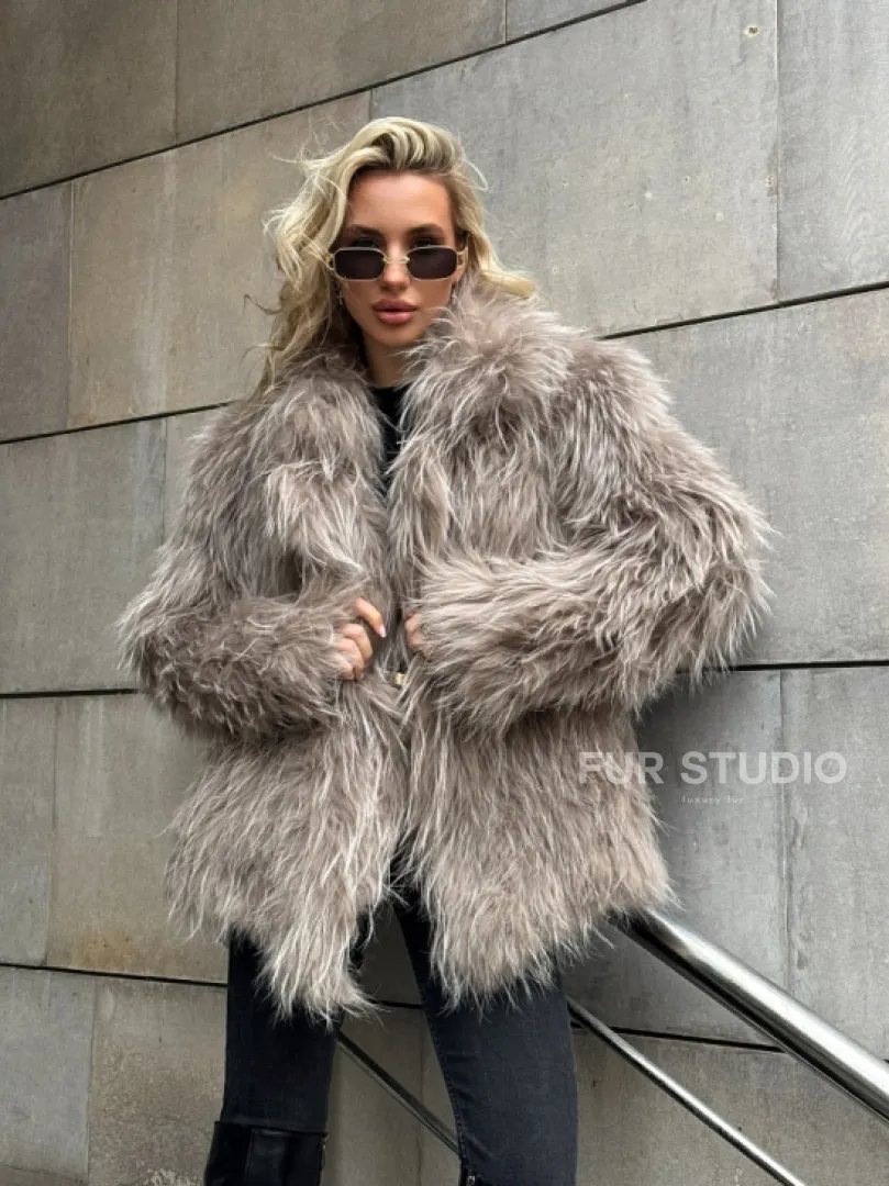 Полушубок из енота с английским воротником - фото 0