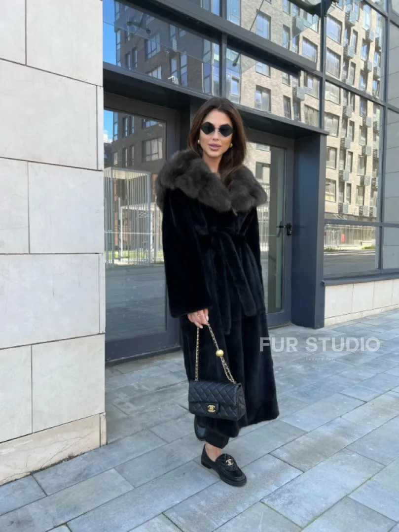 Норковая шуба с капюшоном из куницы -  BlackGlama - фото 7