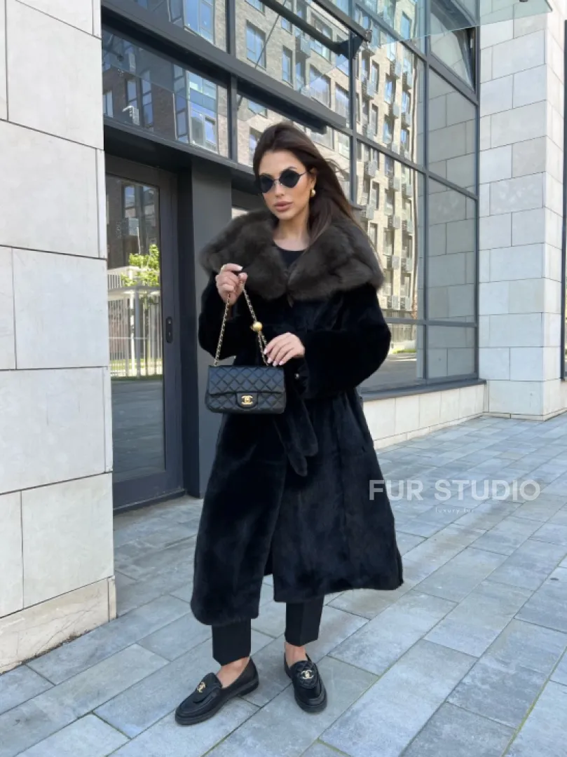 Норковая шуба с капюшоном из куницы -  BlackGlama - фото 4