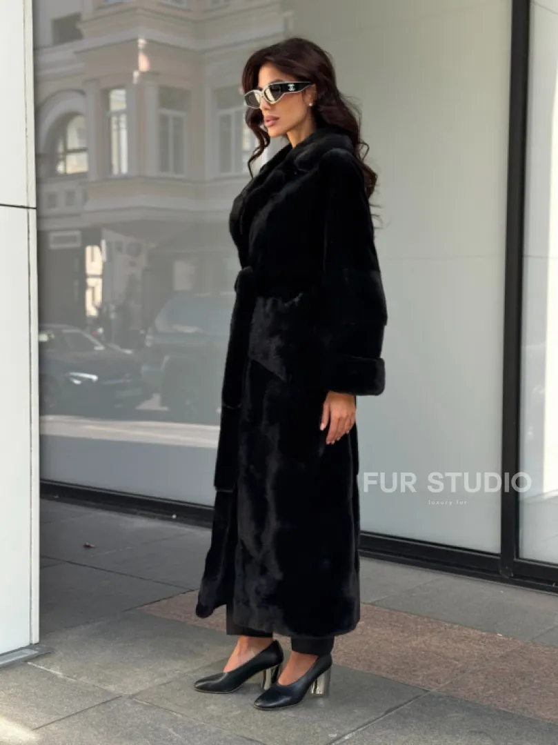 Удлиненная черная шуба с поясом из скандинавской норки - фото 9