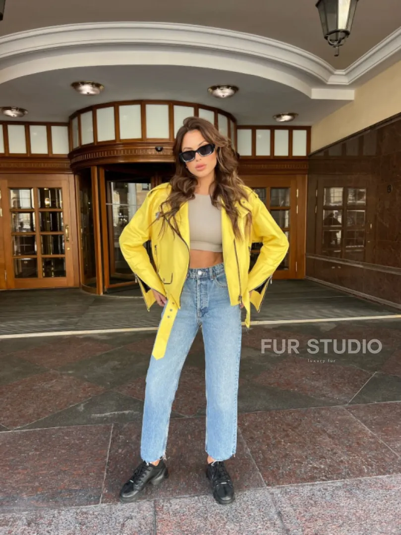 Желтая косуха из натуральной кожи - фото 1