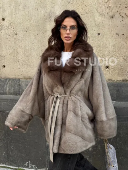 Полушубок норковый с воротником из куницы - в стиле оверсайз - фото 10