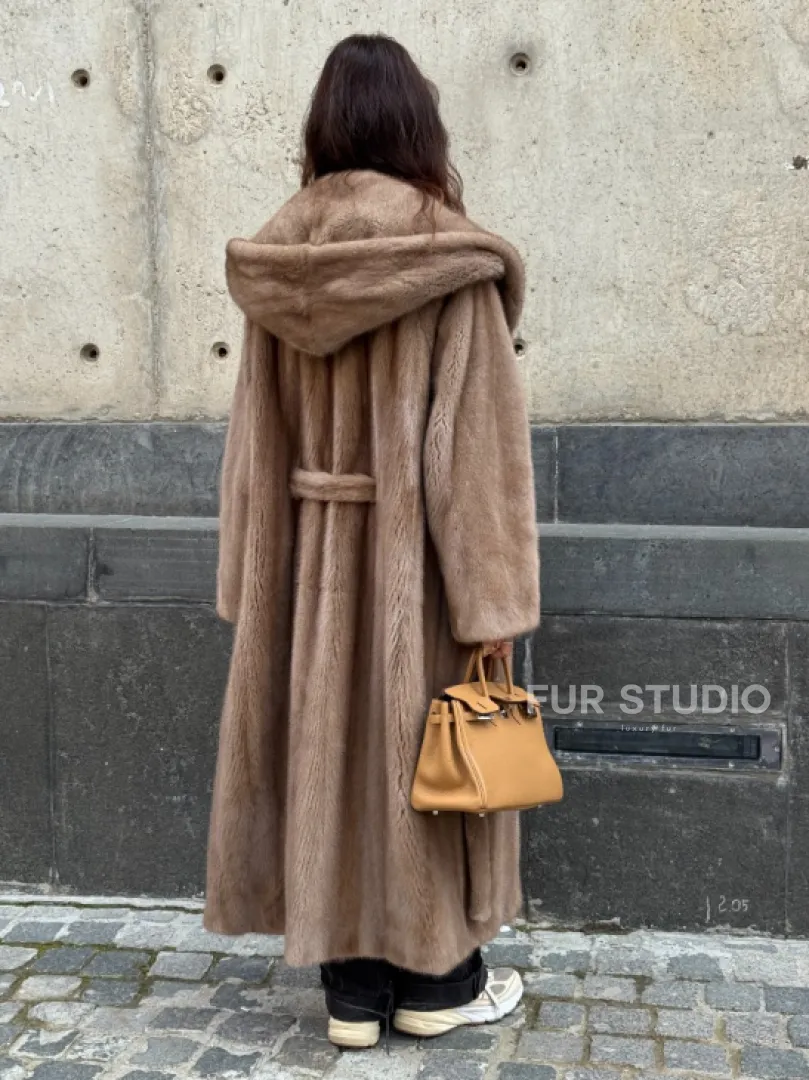 Длинная норковая шуба Pastel с капюшоном кобра - фото 9