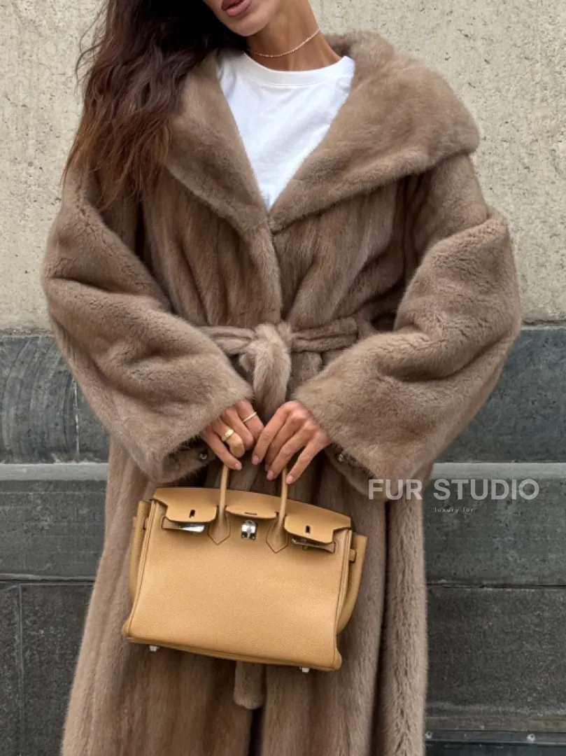 Длинная норковая шуба Pastel с капюшоном кобра