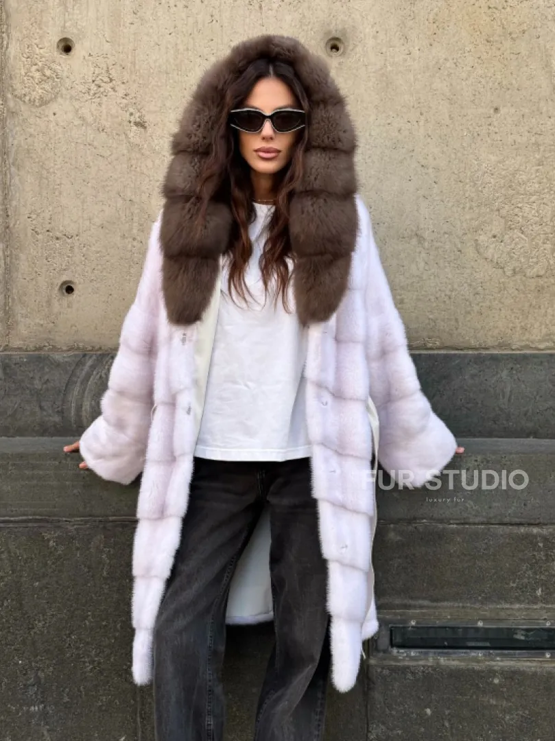 Шуба норковая  - капюшон куница