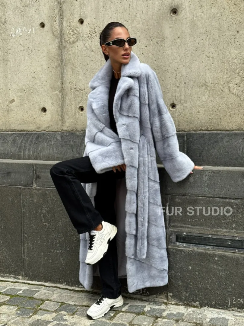 Длинная шуба из голубой скандинавской норки