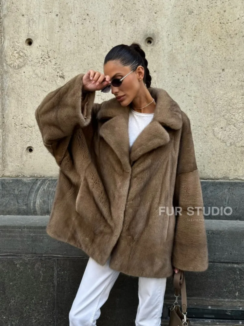 Норковый полушубок в пастельном оттенке - фото 13