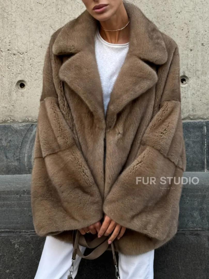 Норковый полушубок в пастельном оттенке - фото 2