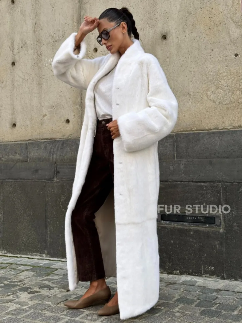 Классический стиль, белая норковая шуба - мех SAGA - фото 9