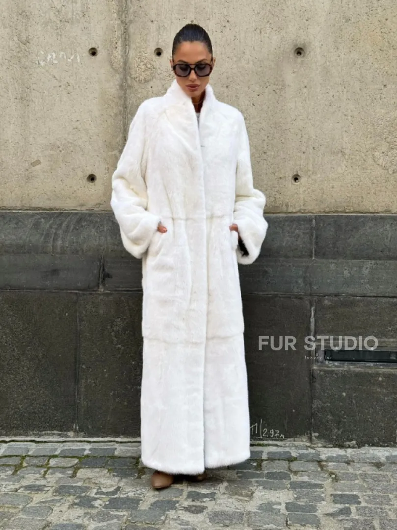 Классический стиль, белая норковая шуба - мех SAGA - фото 14