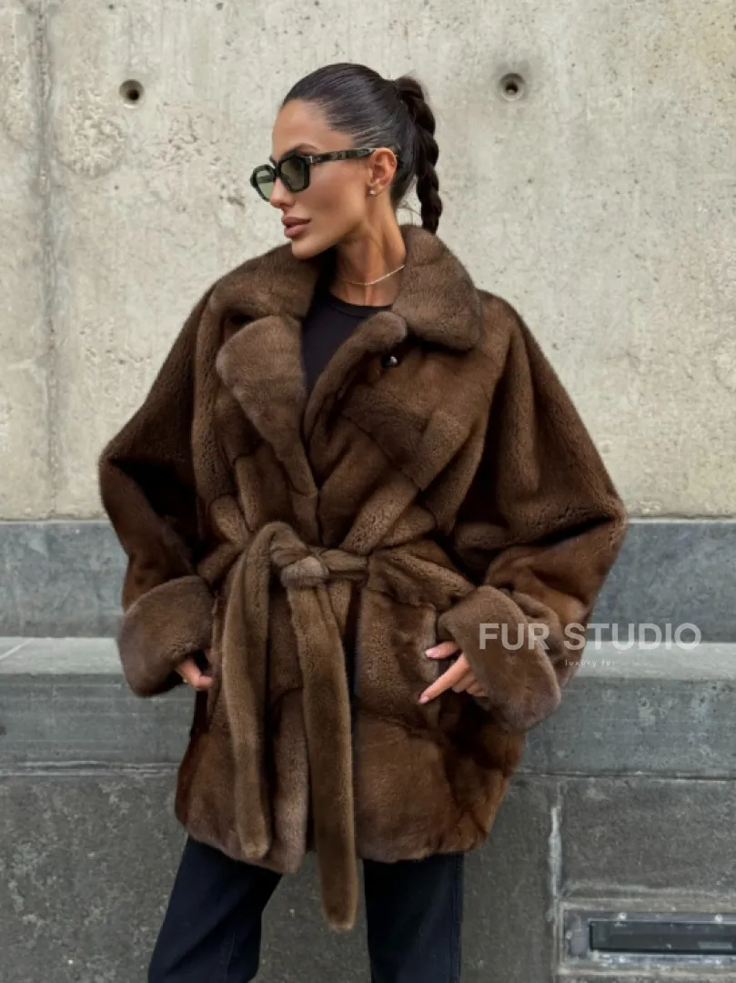 Шуба летучка из премиум меха норки - цвет соболь - фото 7